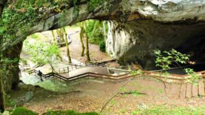 descubre-la-piedra-magica-preferida-de-las-brujas