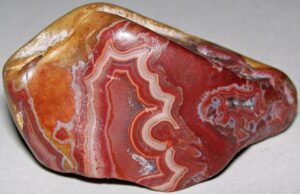 descubre-las-caracteristicas-de-la-piedra-de-agata