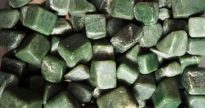 descubre-las-propiedades-del-jade-verde-en-piedras-de-proteccion
