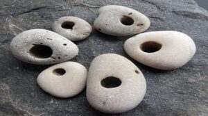 el-nombre-de-la-piedra-magica-de-las-hechiceras